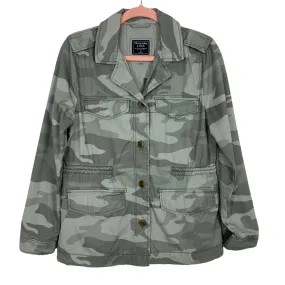 Abercrombie & Fitch Camo Jacket with Drawstring Cinched Waist NWT- Size M