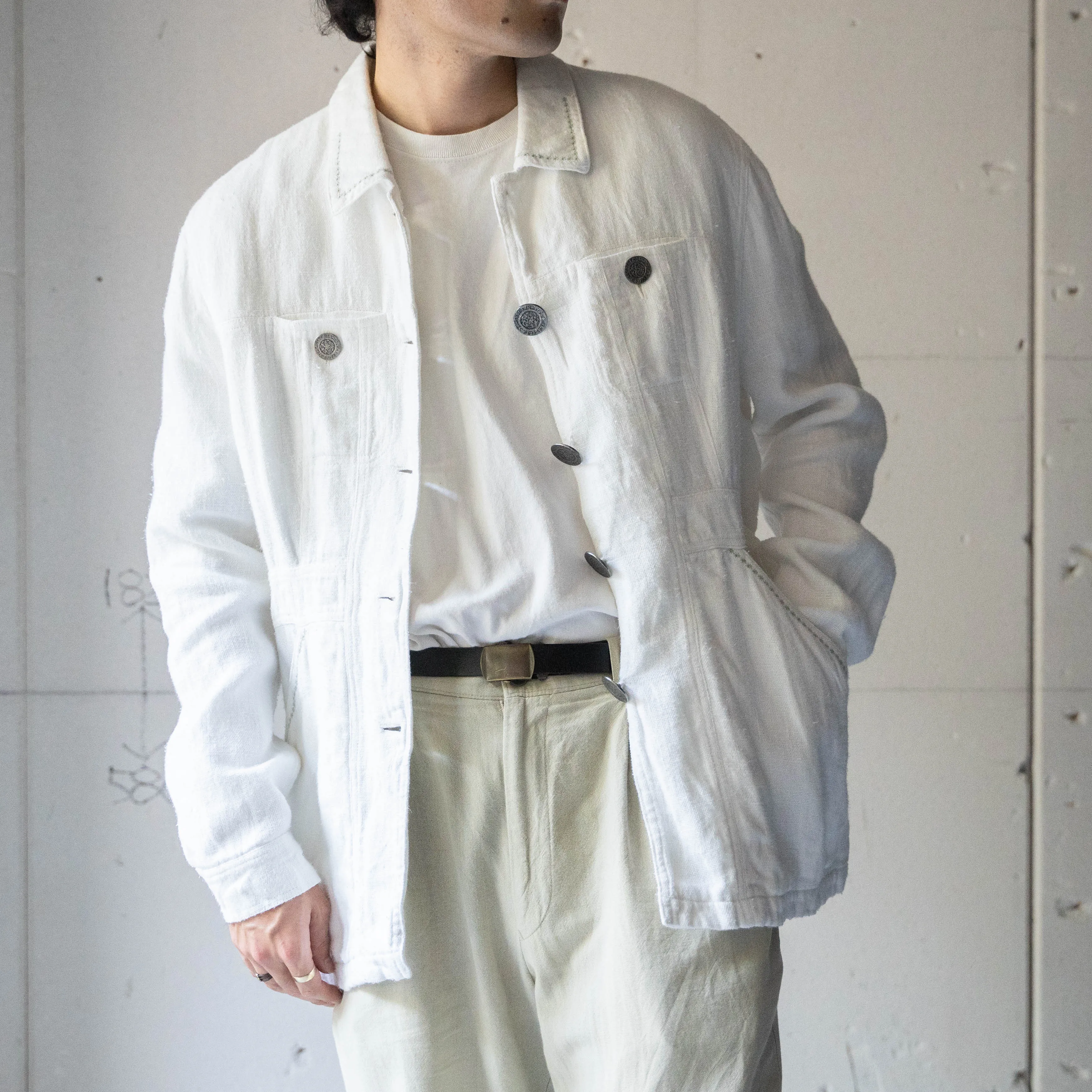 around 1980s off white color linen jacket -with side adjuster-