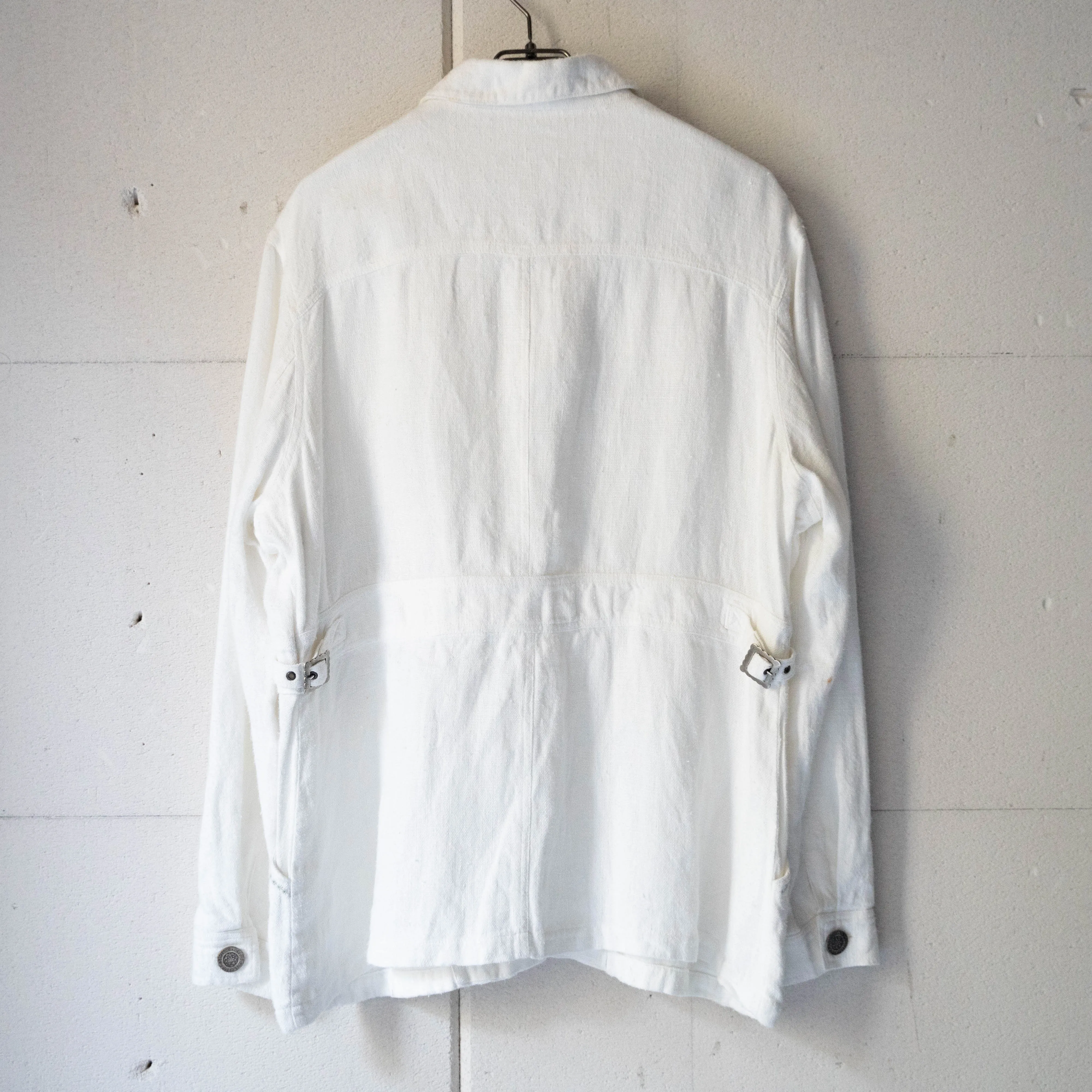 around 1980s off white color linen jacket -with side adjuster-