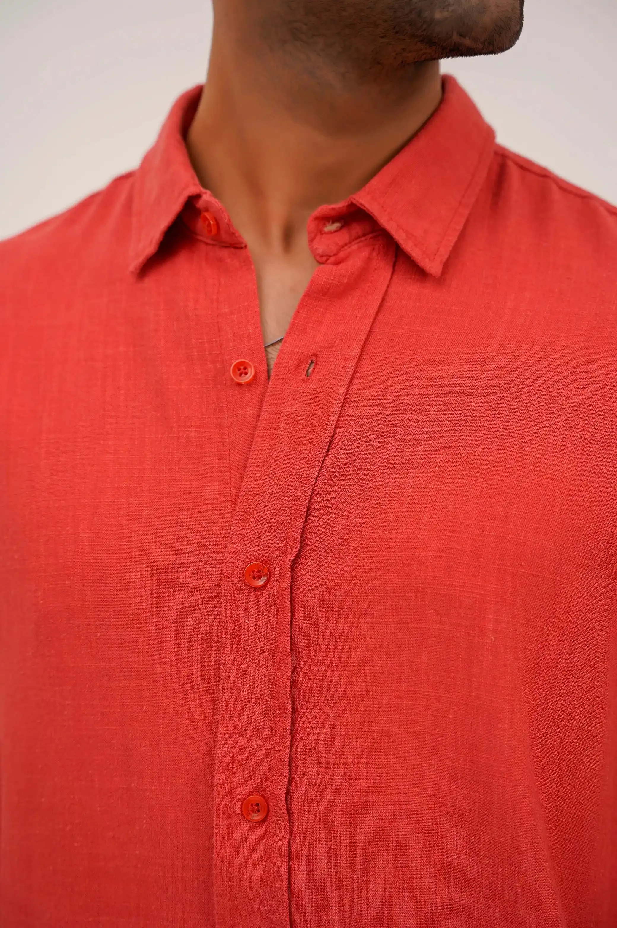 BASIC BUTTON DOWN SHIRT