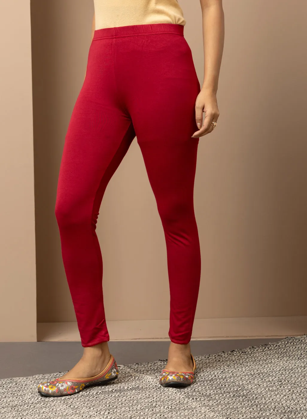 Blood Red Ankle Length Plain Legging