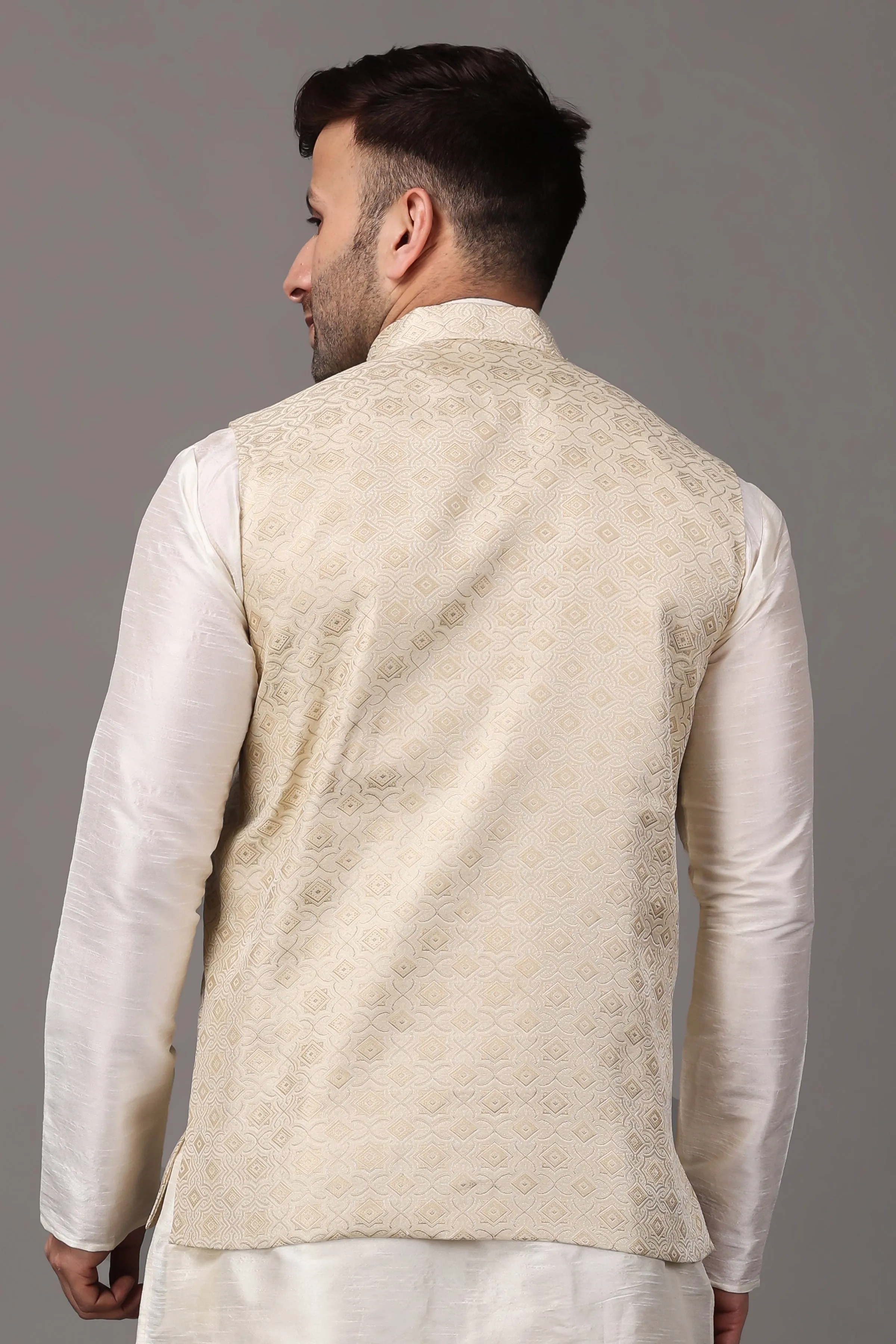 Creamy Radiance Kurta Vasket Set