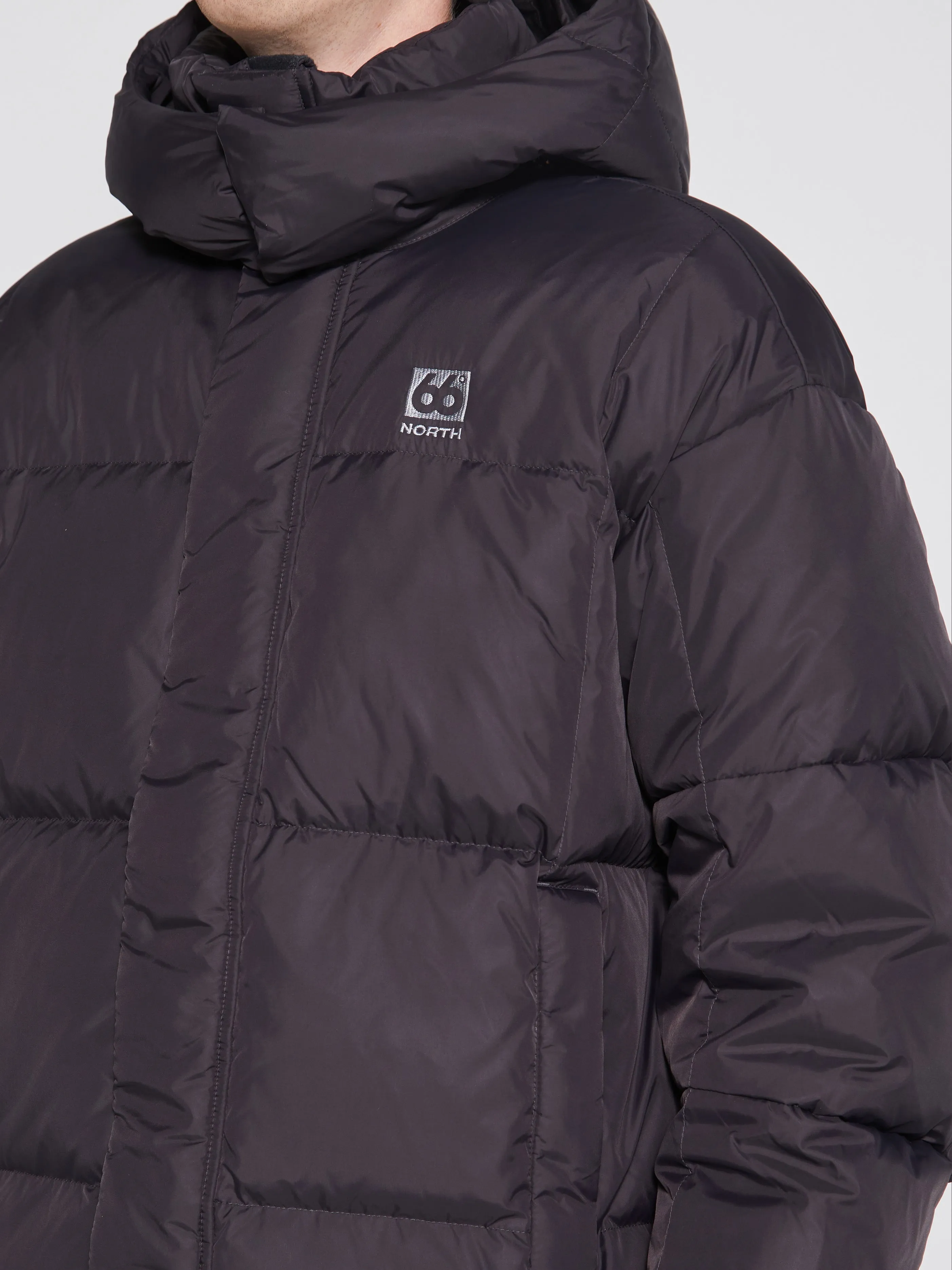 Dyngja Down Jacket in Obsidian