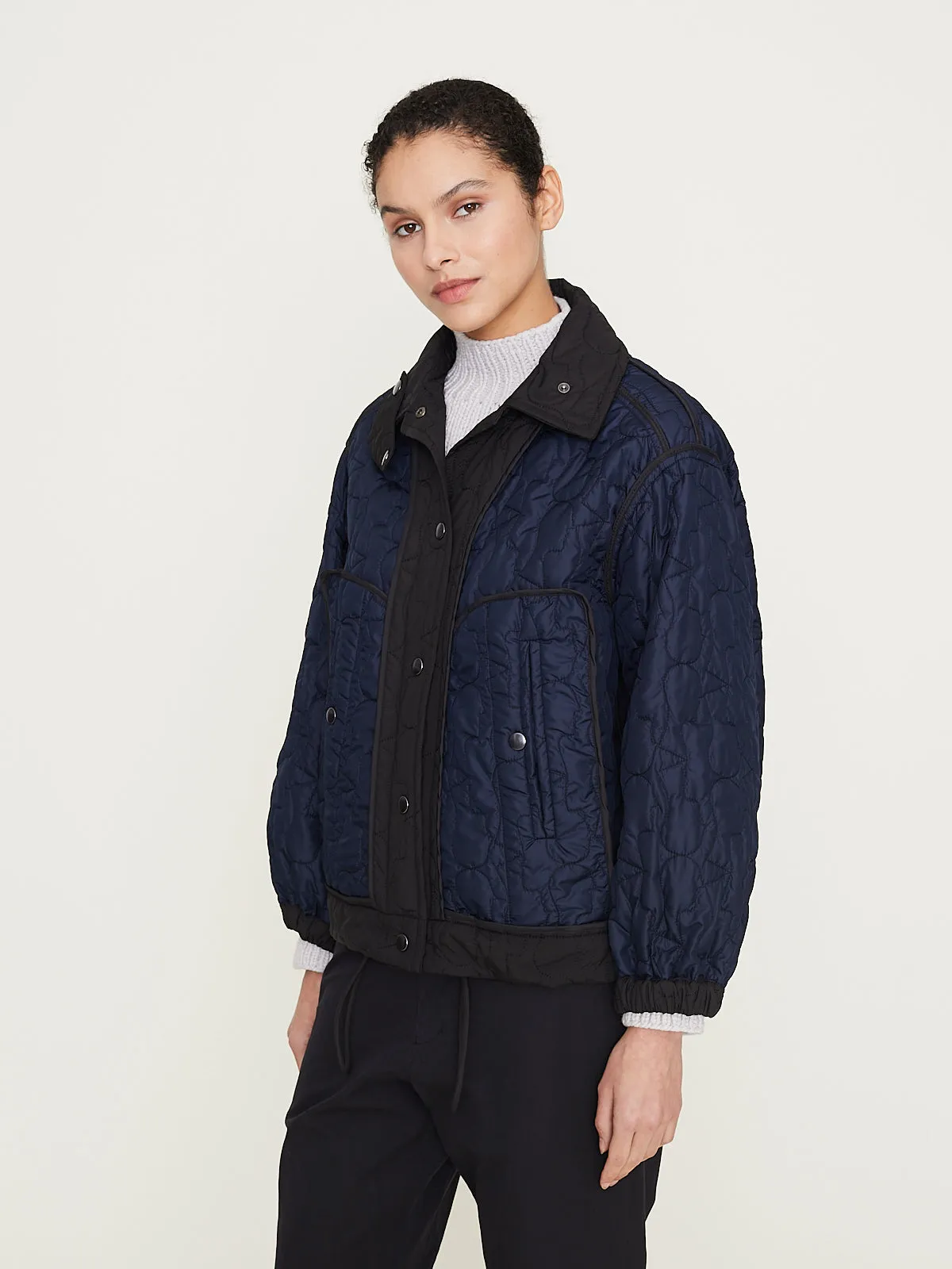 Ev Jacket in Black/Navy