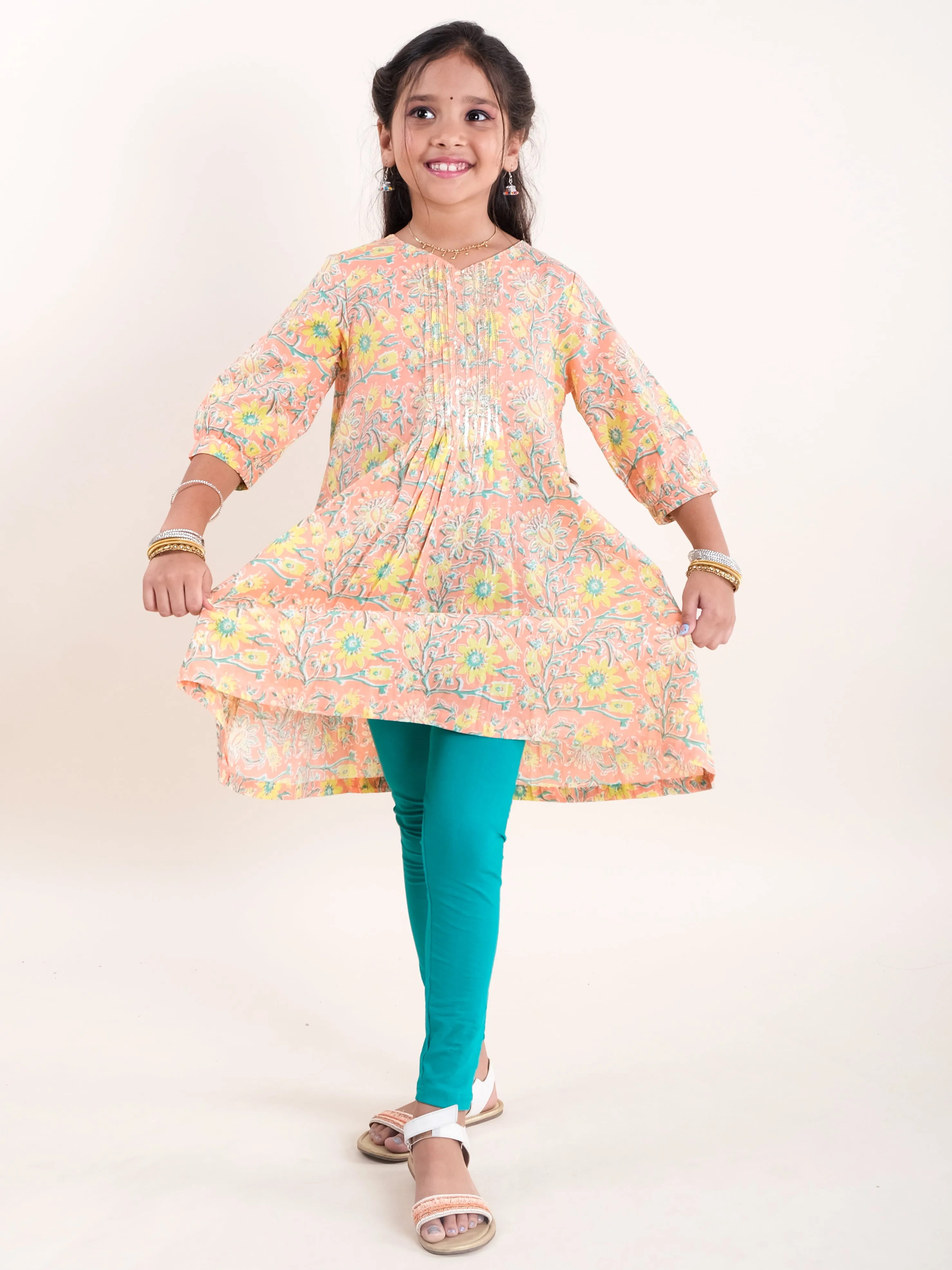 Girls Ethnic Embroidered Kurta & Solid Legging Set