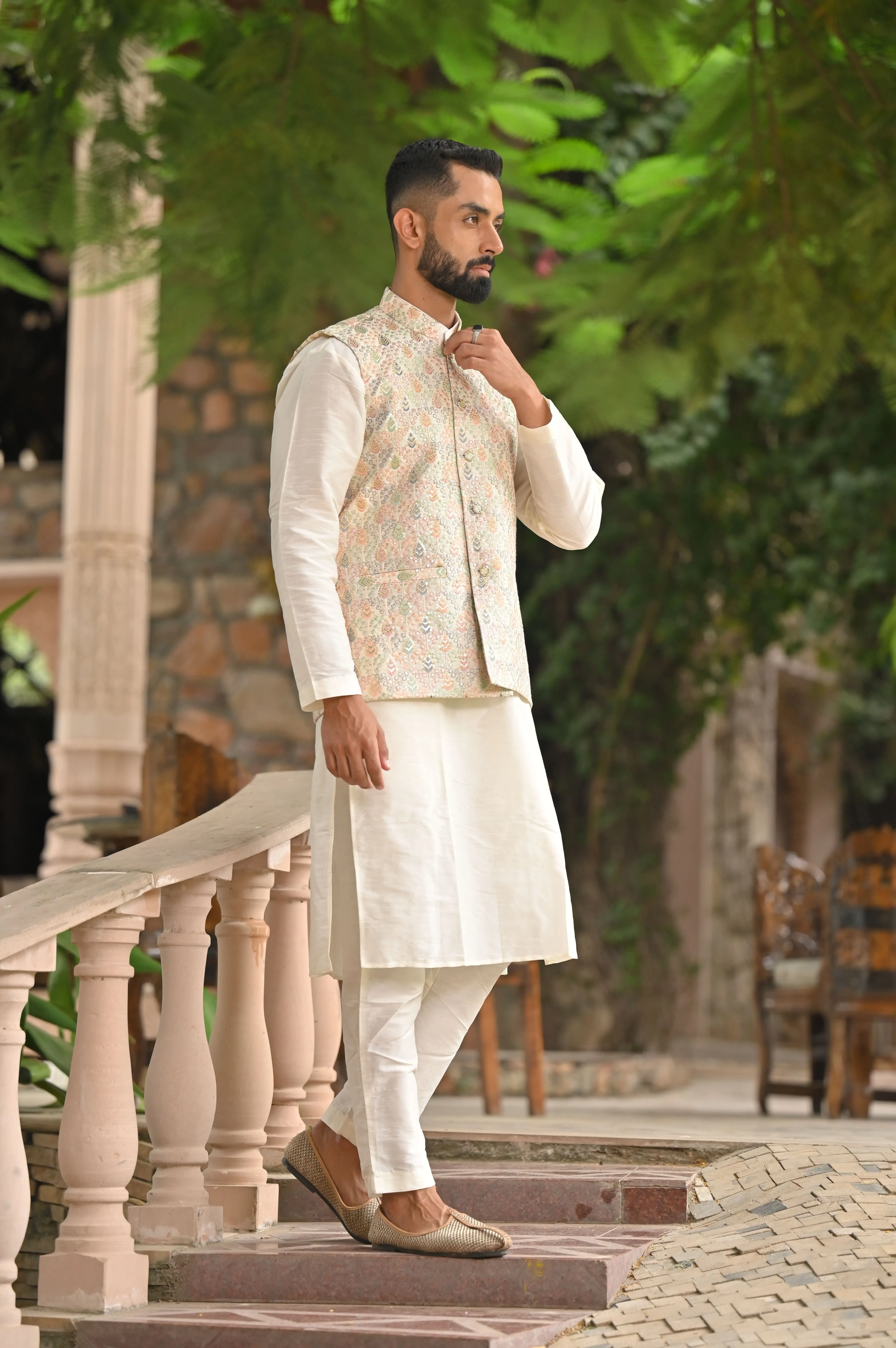 Ivory Opulence Kurta Vasket Set