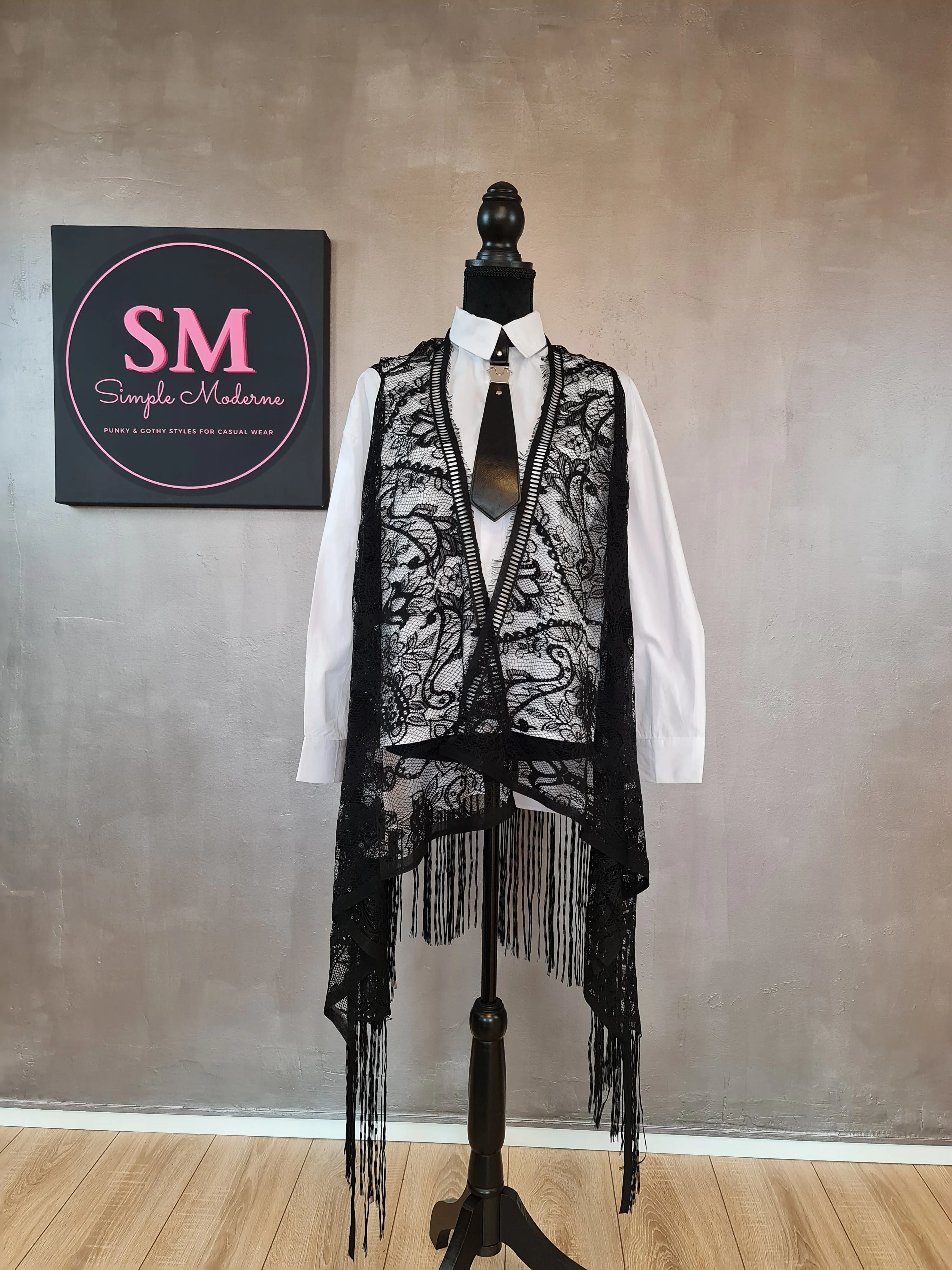 Mano Gote Lace Vest