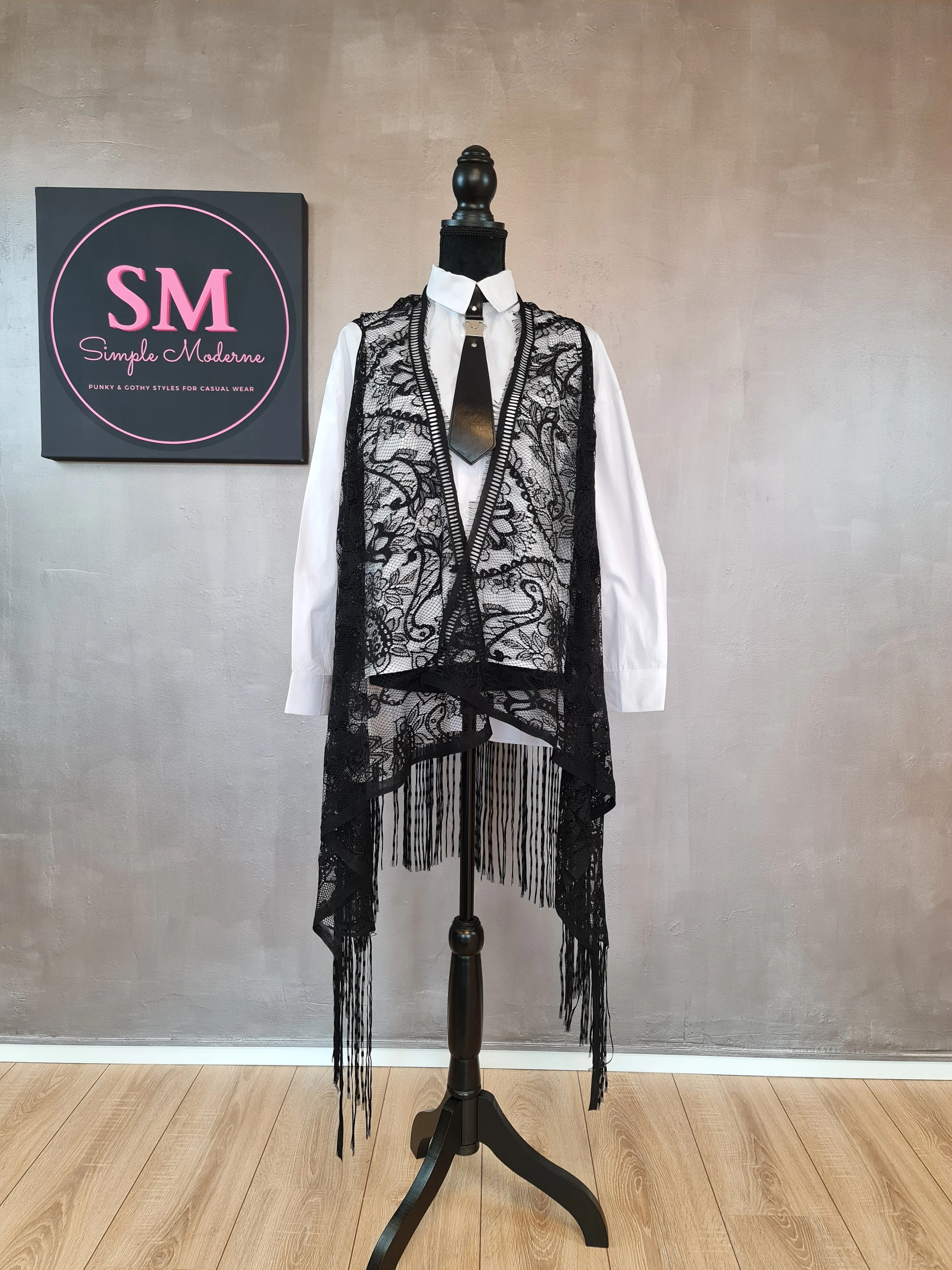 Mano Gote Lace Vest